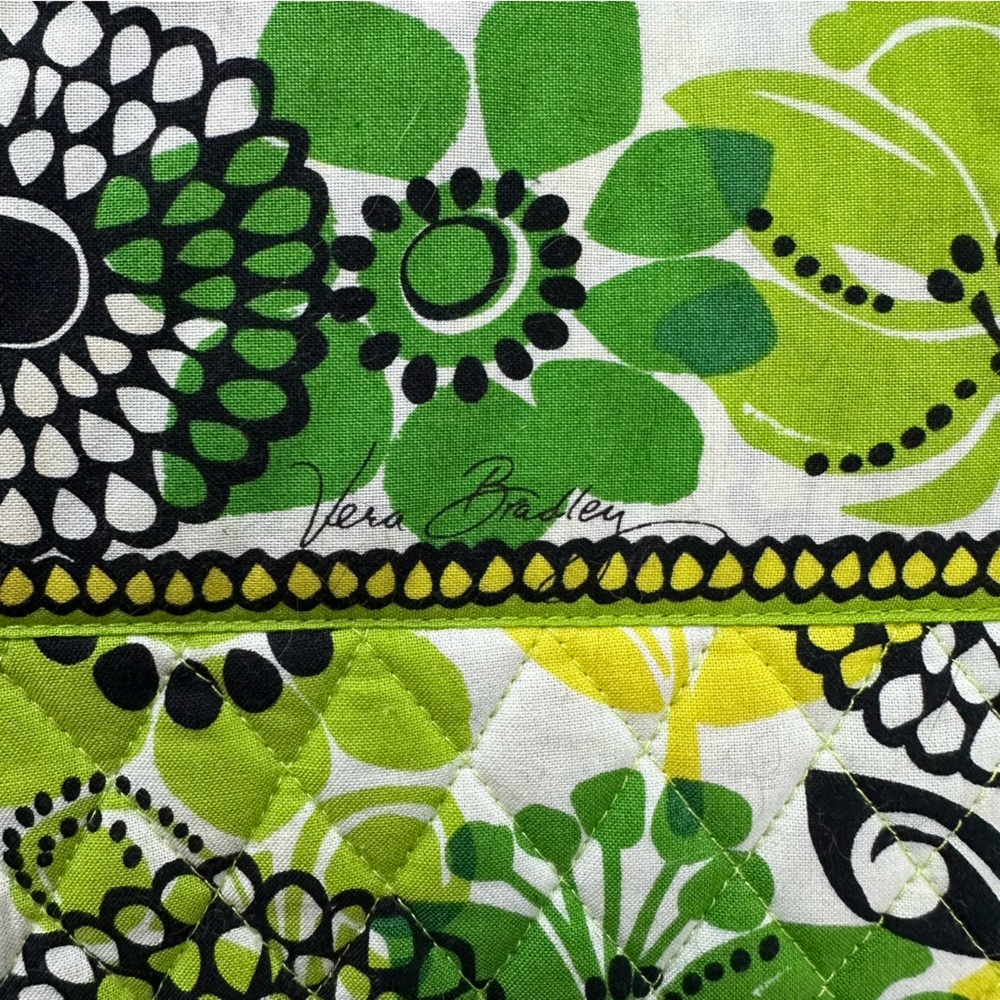Vera Bradley Hanging Organizer Makeup Toiletry Floral Travel Bag - Lime’s Up - Picture 6 of 6